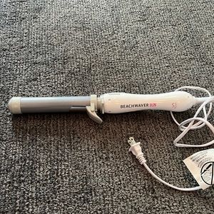 Beachwaver Dual Voltage Curling Iron
